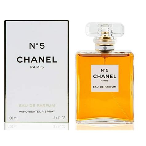 CHANEL N°5 Eau de Parfum Spray .